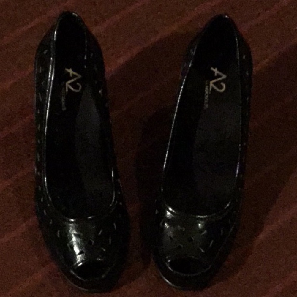 Women’s Shoes